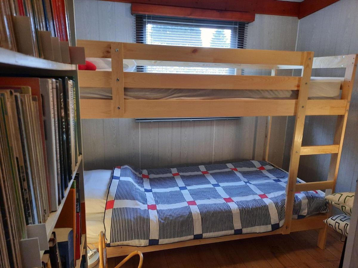 Fantastic Villa In Ooltgensplaat With Jetty 외부 사진